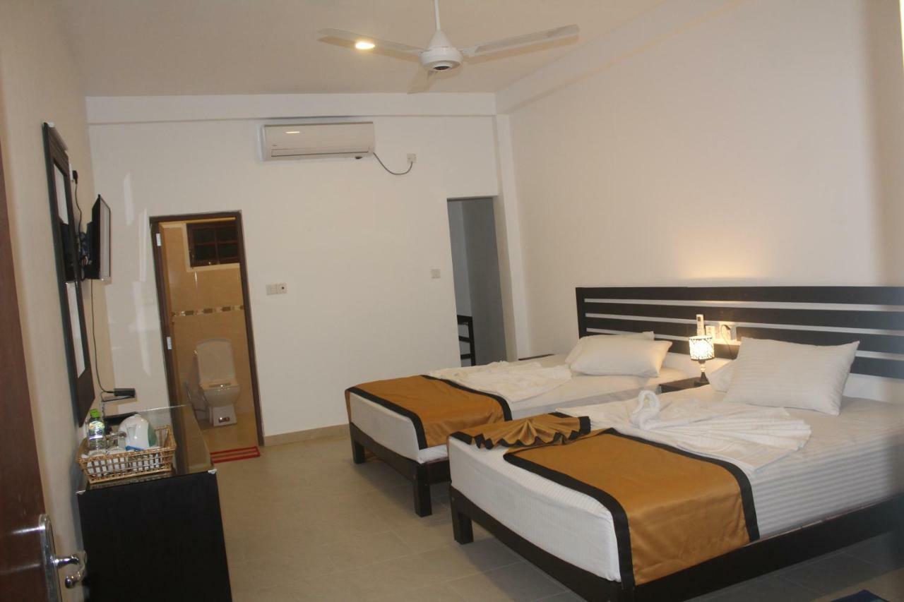 Hotel Senora Kataragama Eksteriør billede